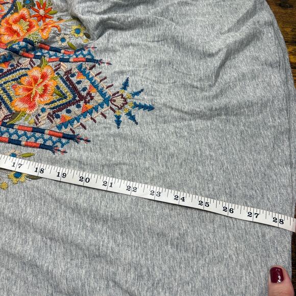 Johnny Was Sentrie Size S Tunic Top Relaxed Deep Scoop T-Shirt Embroidered Boho - Picture 7 of 16